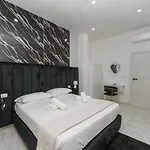 Partenope 4* Неаполь