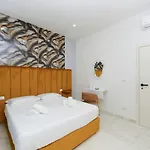 Гостевой дом Partenope 4*