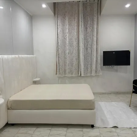 Гостевой дом Partenope 4*