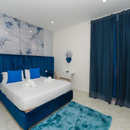 Partenope 4*