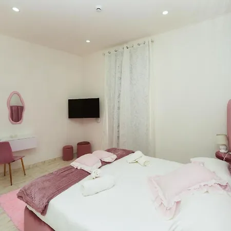 Partenope 4*